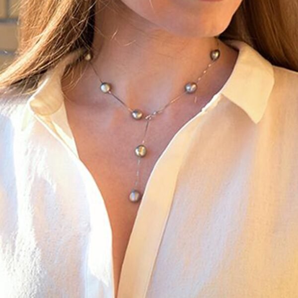 Women's Minimalistic Elegant Gold Necklace Decorated with Pearls - Image 4